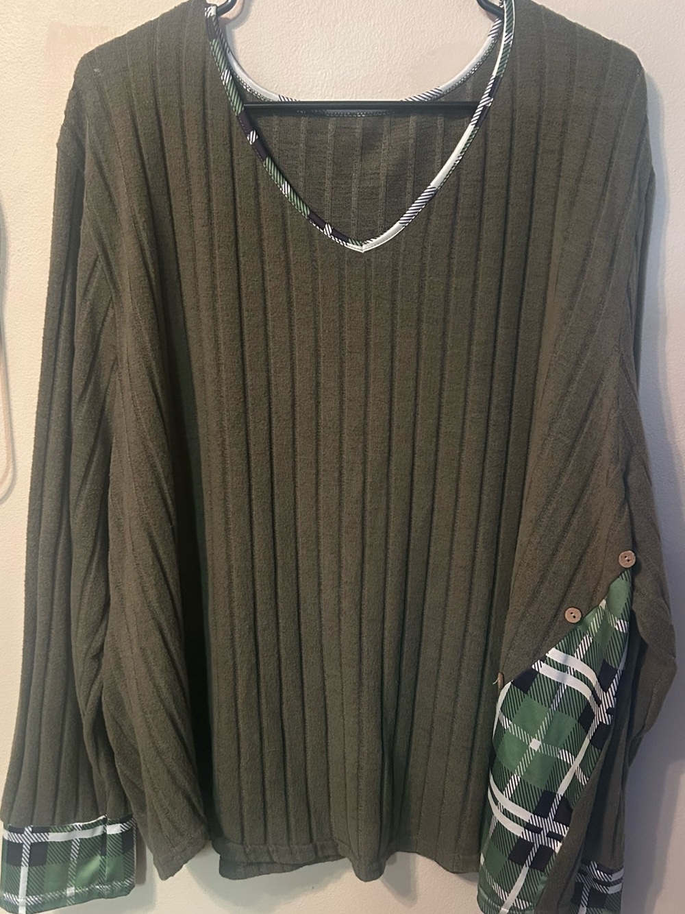 Olive Green Ribbed V-Neck Women's Sweater with Plaid Trim